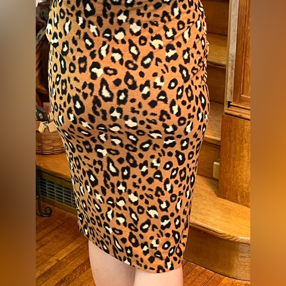 Forever 21 Leopard Print Straight Skirt - Picture 3 of 4